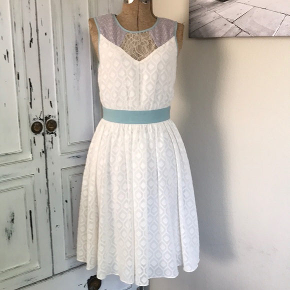 Anthropologie Dresses & Skirts - Anthropologie Dress size small nwot
